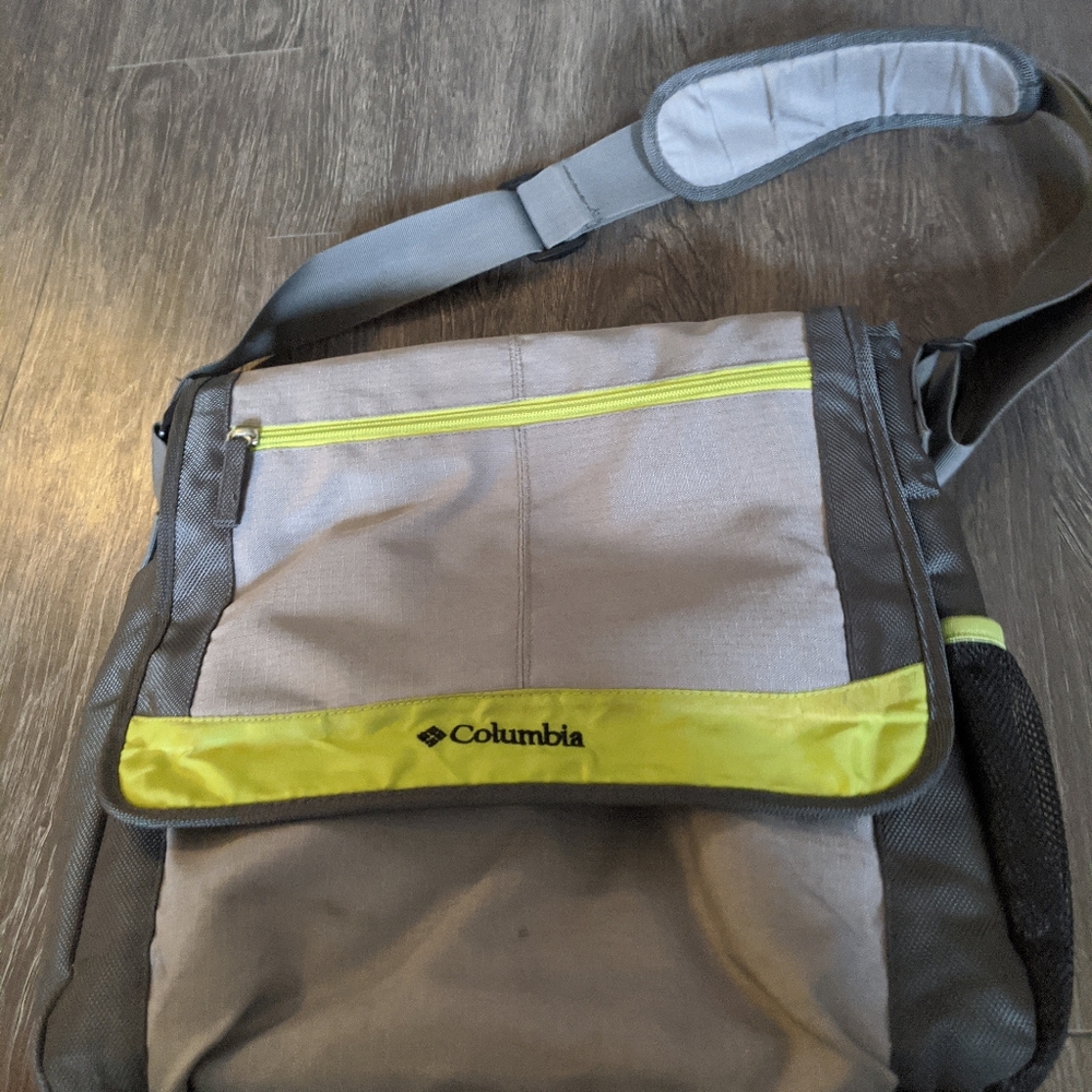 Columbia Messenger style diaper bag